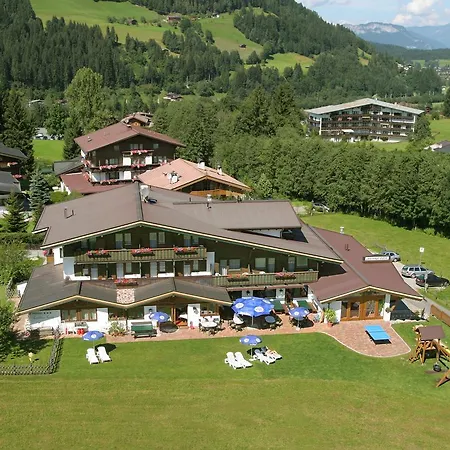 Hotell Alpenhotel Kuechl 3*