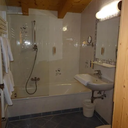 מלון Alpenhotel Kuechl קירשברג אין טירול