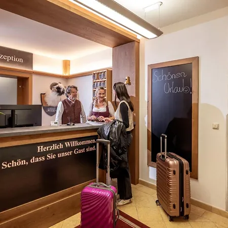 Alpenhotel Kuechl 3*