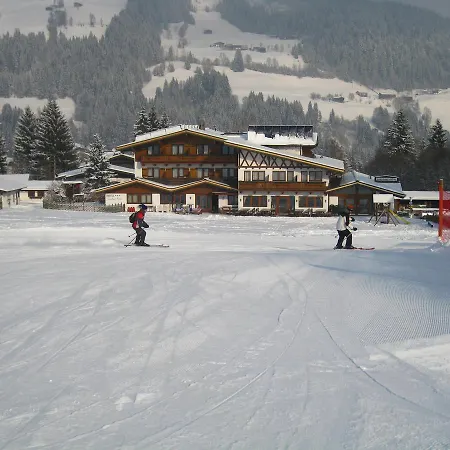 Hotell Alpenhotel Kuechl 3*